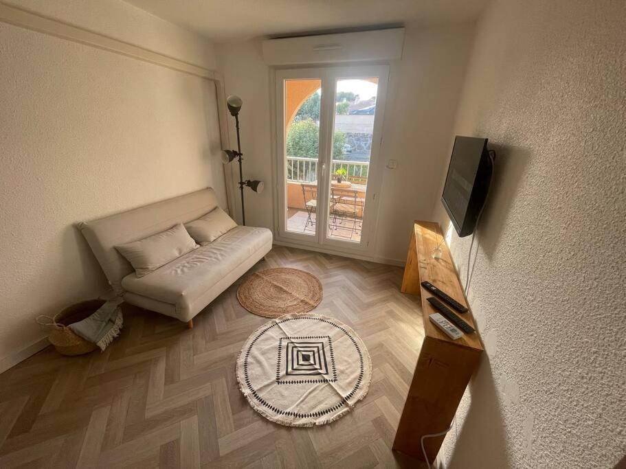 Appartement Cap D'Agde Dans Residence Avec Piscine Bagian luar foto