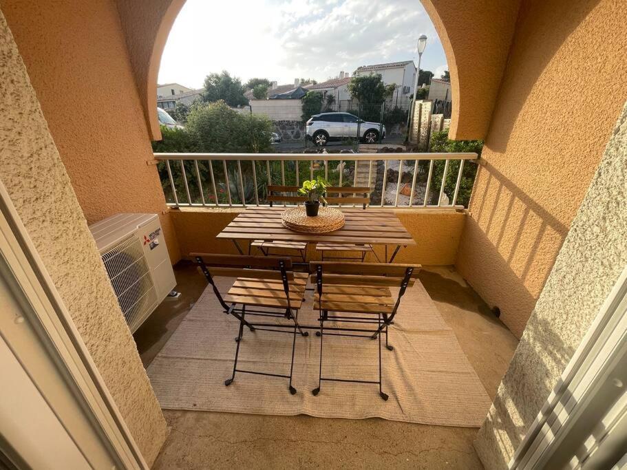 Appartement Cap D'Agde Dans Residence Avec Piscine Bagian luar foto